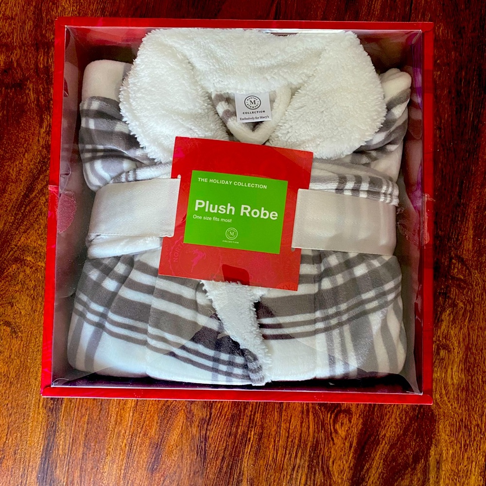 Martha Stewart Collection Plush Robe